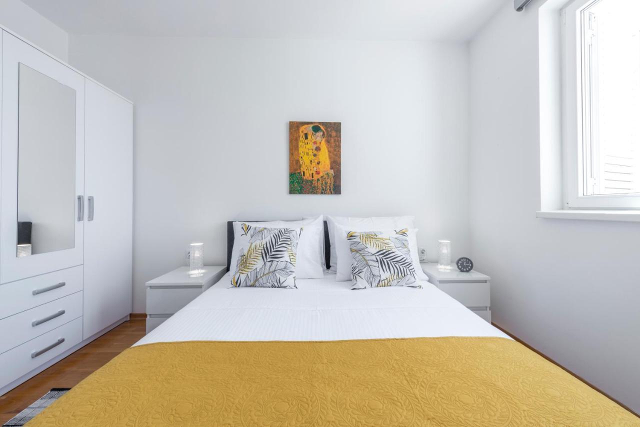 Fortuna Apartment Dubrovnik Bagian luar foto